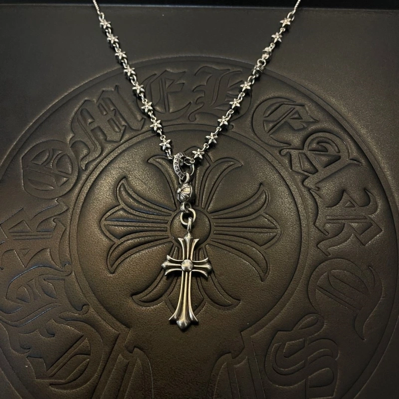 Durable Chrxmx Hxxrts Necklaces 298752