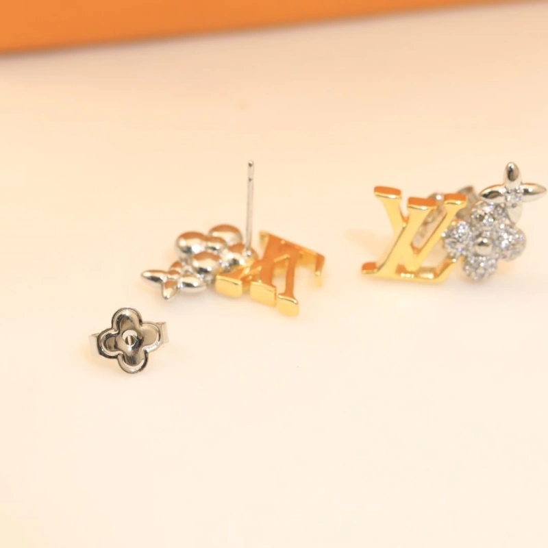 LX Earrings Practical 310328