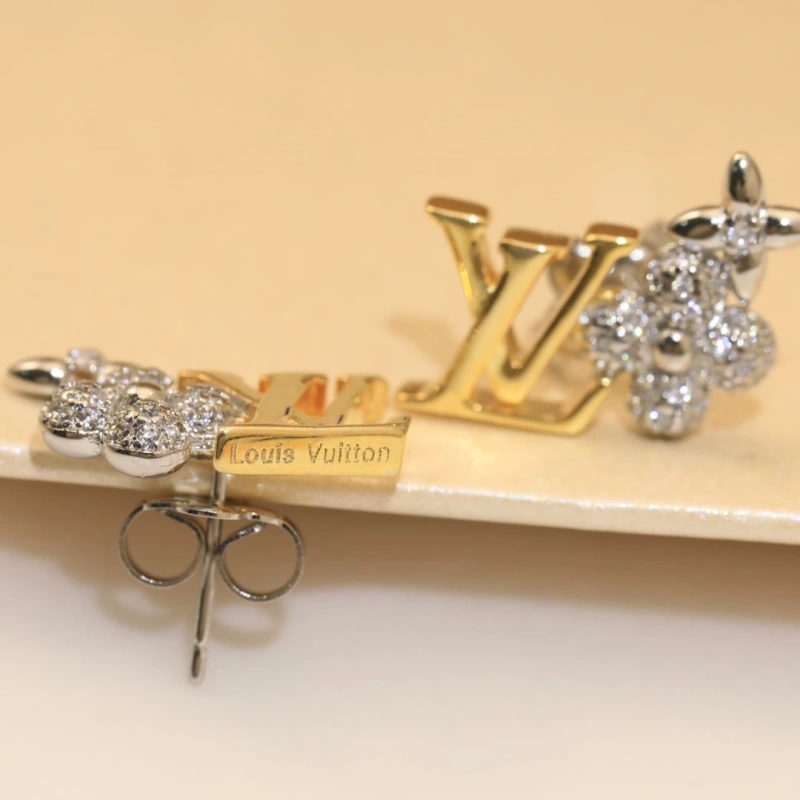 LX Earrings Practical 310328
