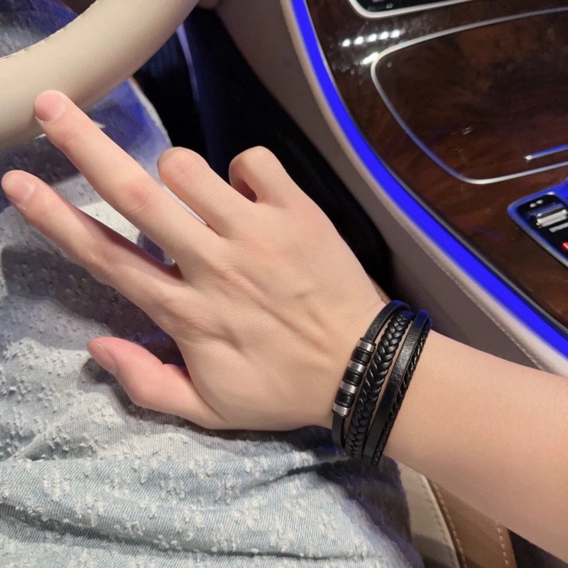 EyeCatching LX Bracelets 310345