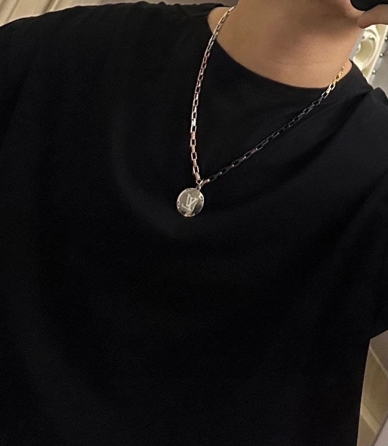Sophisticated LX Necklaces 309955