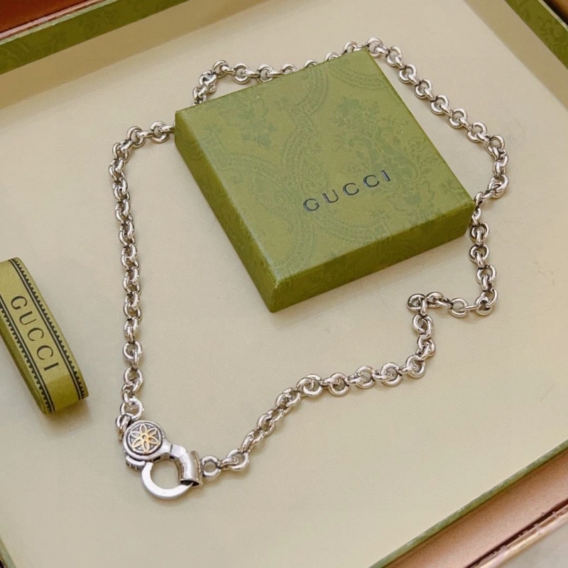 Versatile Gxccx Necklaces 303813