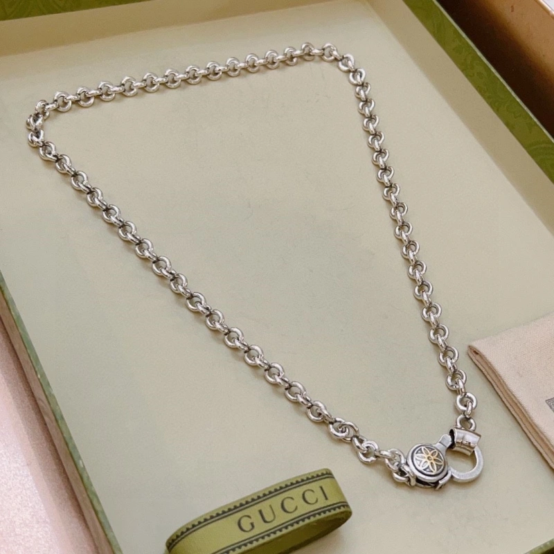 Versatile Gxccx Necklaces 303813