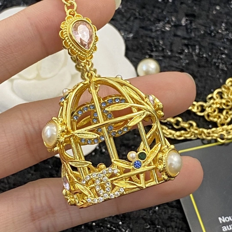 Functional Chxnxl Necklaces 289705