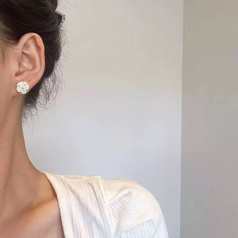 Classic LX Earrings 310233