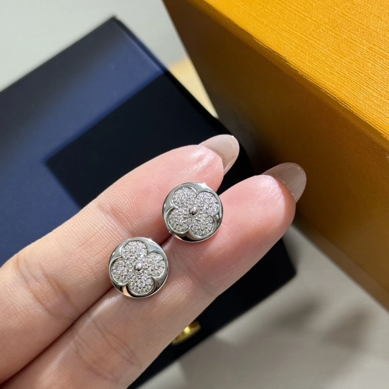 Classic LX Earrings 310233