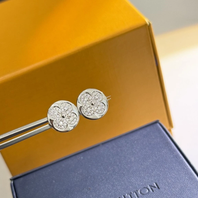 Classic LX Earrings 310233