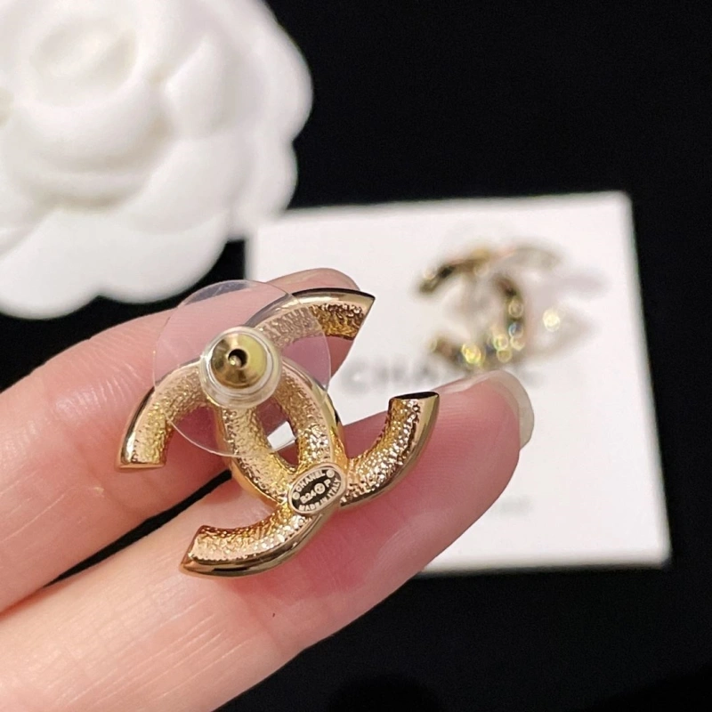 EyeCatching Chxnxl Earrings 290242