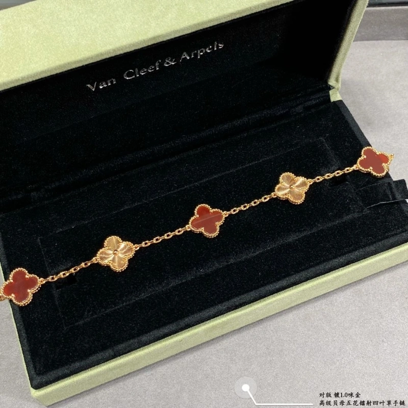 Bold Vcx Bracelets 316009