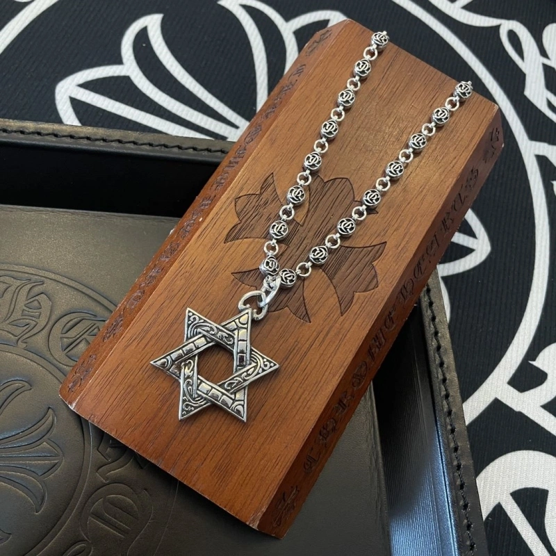 Chrxmx Hxxrts Necklaces Durable 298737
