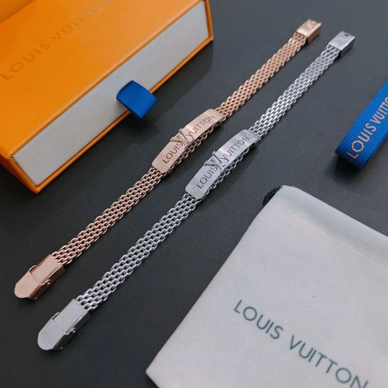 LX Necklaces Refined 309945