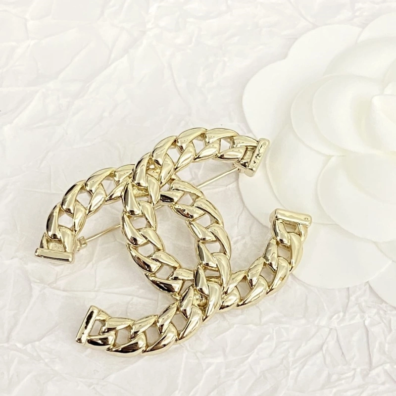 StreetReady Chxnxl Brooches 290617