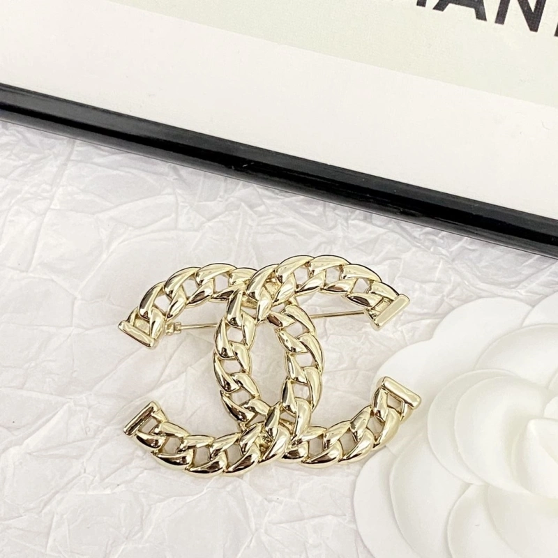 StreetReady Chxnxl Brooches 290617