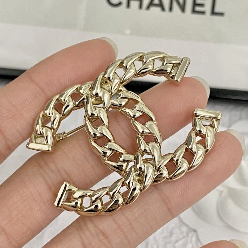StreetReady Chxnxl Brooches 290617