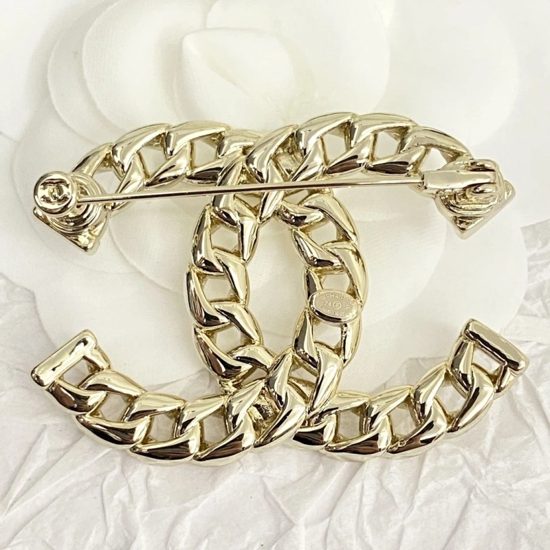 StreetReady Chxnxl Brooches 290617