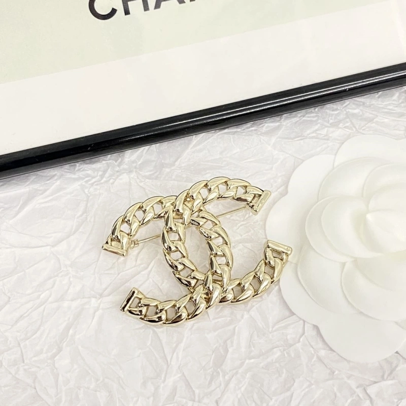 StreetReady Chxnxl Brooches 290617