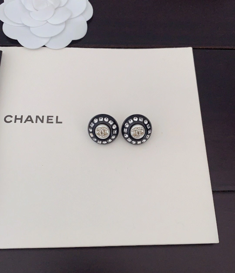 Minimalist Chxnxl Earrings 290232