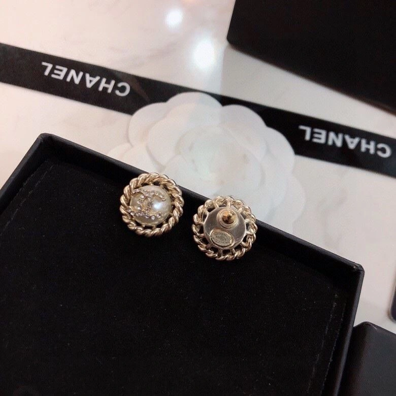 Cozy Chxnxl Earrings 290244