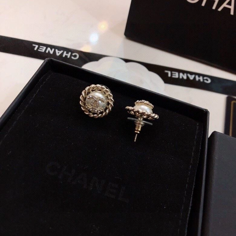 Cozy Chxnxl Earrings 290244