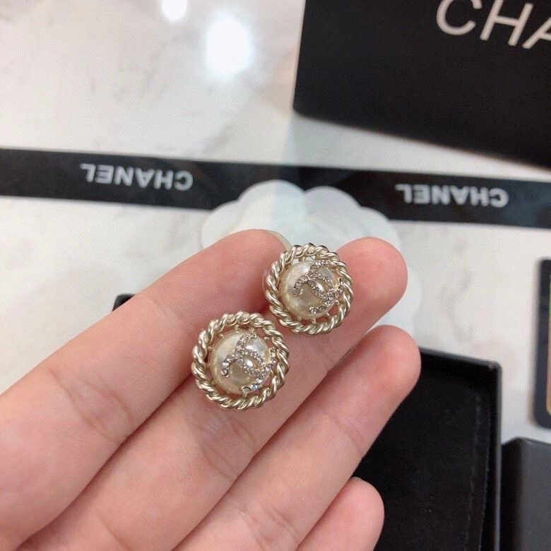 Cozy Chxnxl Earrings 290244