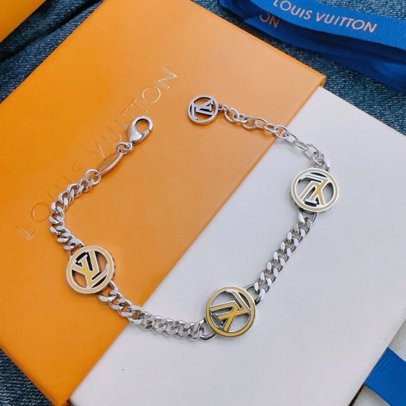 Refined LX Necklaces 309932