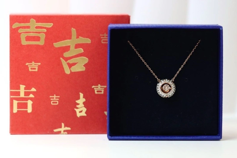Swxrxvski Necklaces Classic 315056