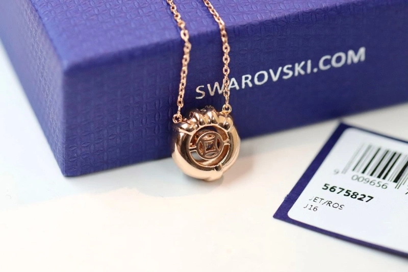 Swxrxvski Necklaces Classic 315056