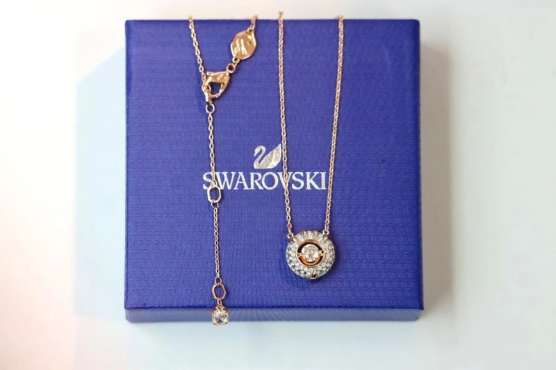 Swxrxvski Necklaces Classic 315056