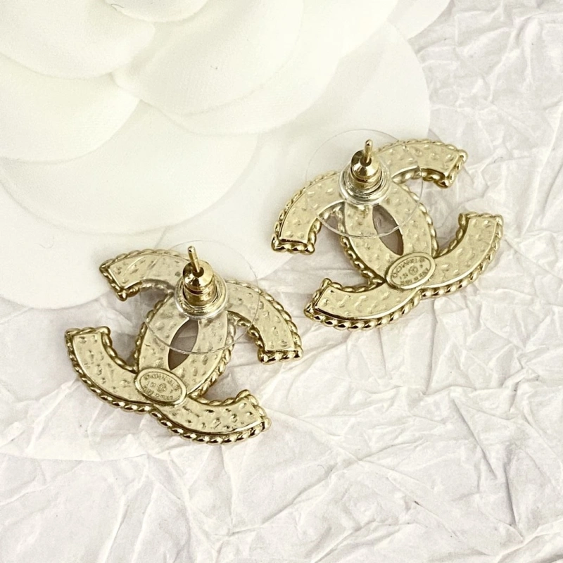 WellDesigned Chxnxl Earrings 290215