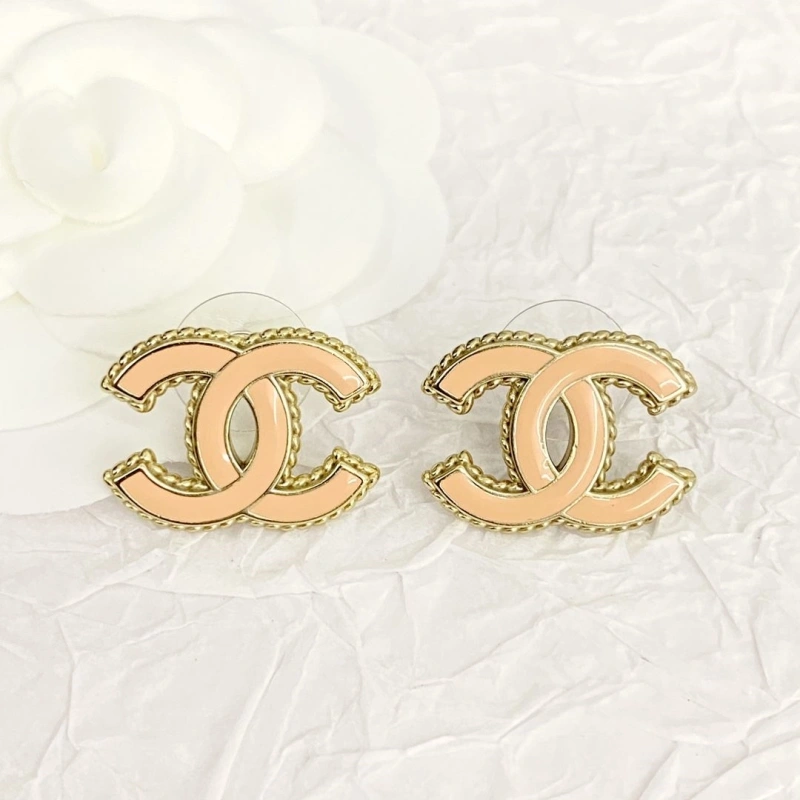 WellDesigned Chxnxl Earrings 290215