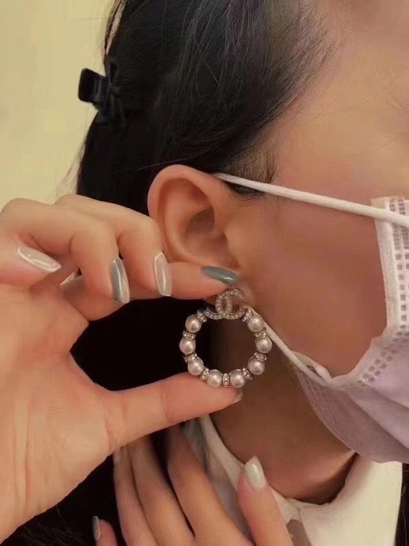 Efficient Chxnxl Earrings 290214