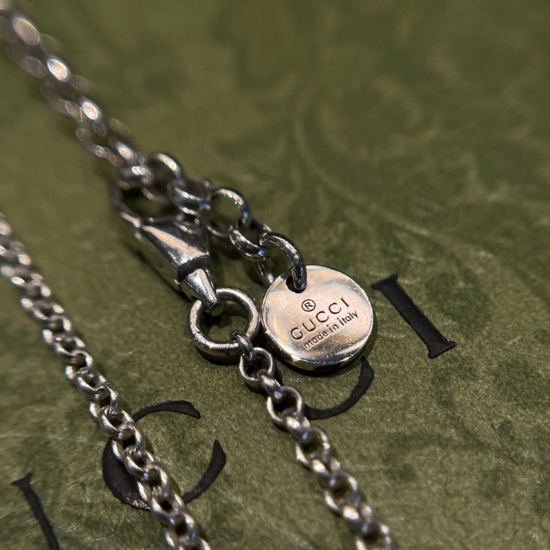 Versatile Gxccx Necklaces 303784