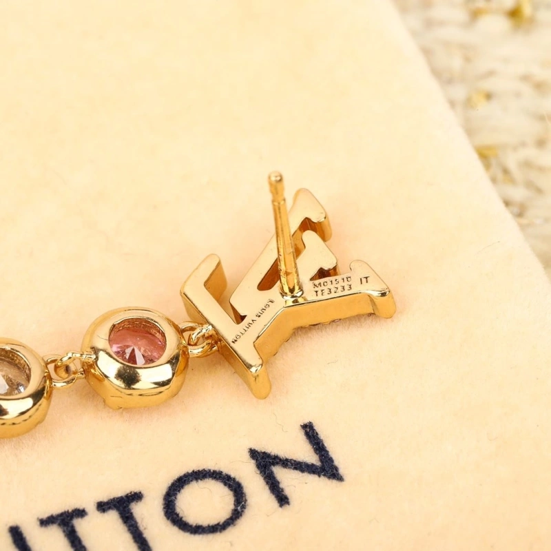 LX Earrings WellDesigned 310219
