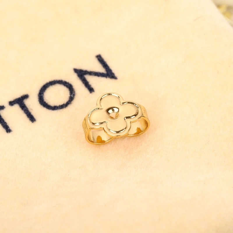 LX Earrings WellDesigned 310219