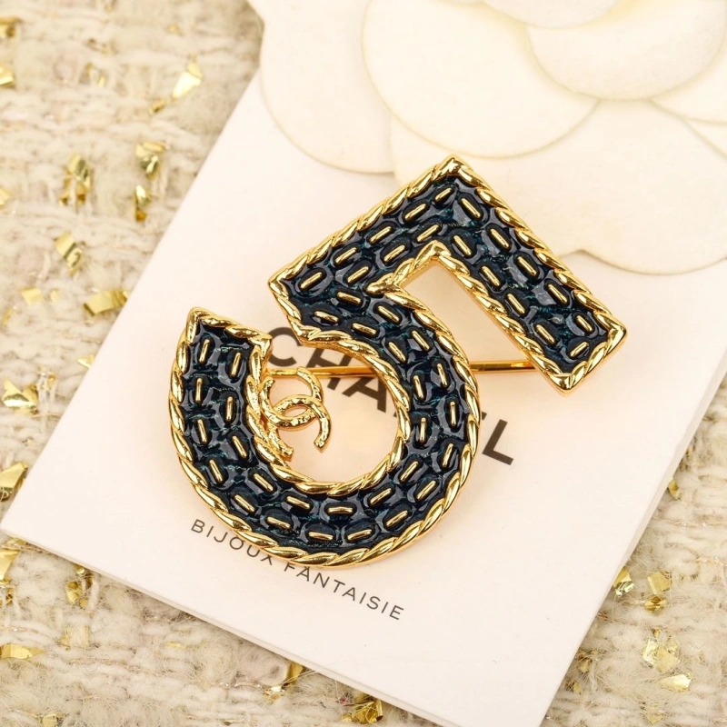 UrbanStyle Chxnxl Brooches 290613