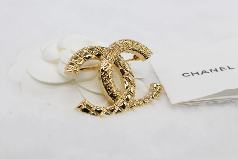 Flexible Chxnxl Brooches 290612