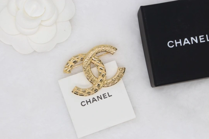Flexible Chxnxl Brooches 290612