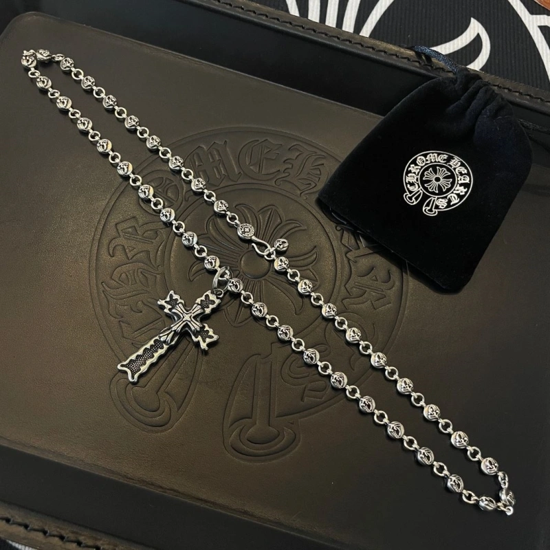 Lightweight Chrxmx Hxxrts Necklaces 298741
