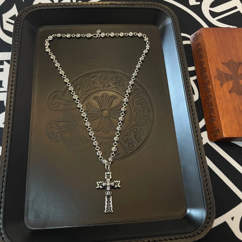 Lightweight Chrxmx Hxxrts Necklaces 298741