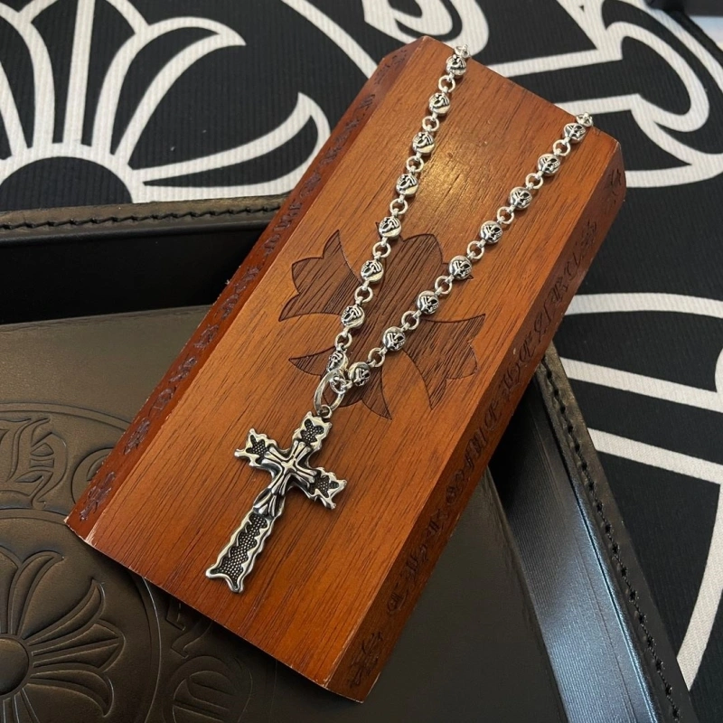 Lightweight Chrxmx Hxxrts Necklaces 298741