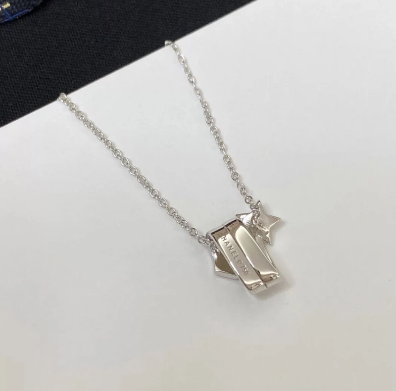 Flexible Chxnxl Necklaces 289711