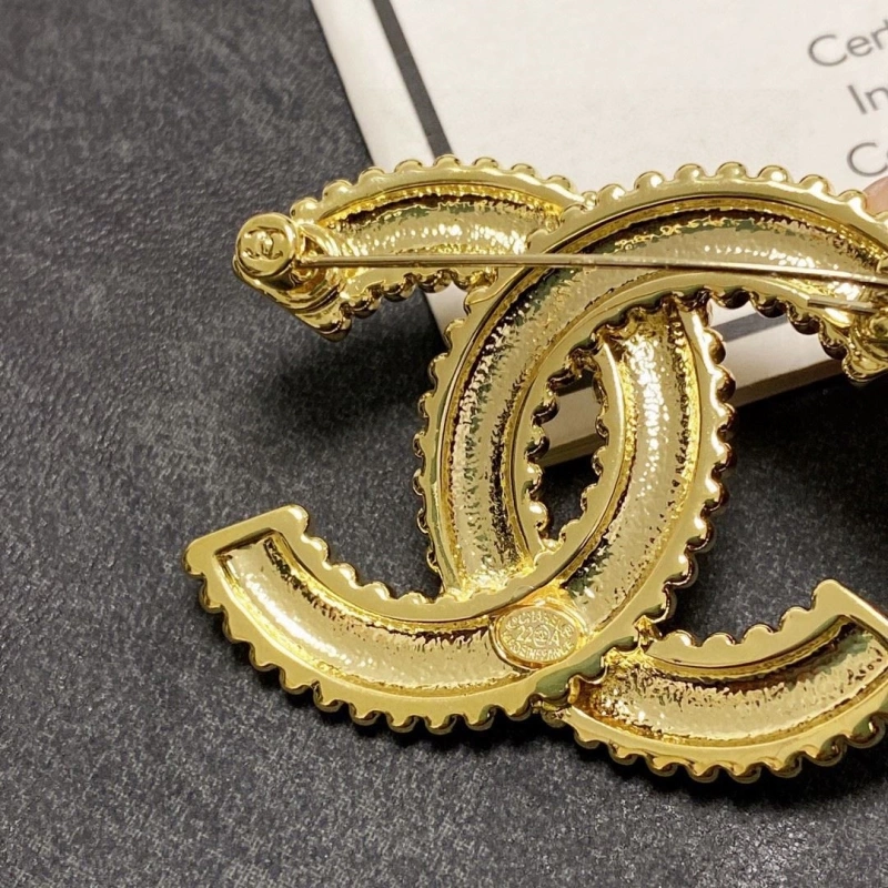 Chxnxl Brooches Timeless 290610