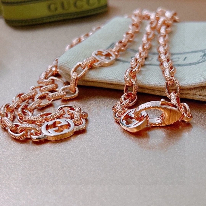 Cozy Gxccx Necklaces 303771