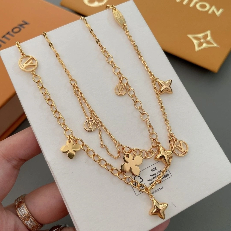 Fashionable Bxlxnciaga Necklaces 282466