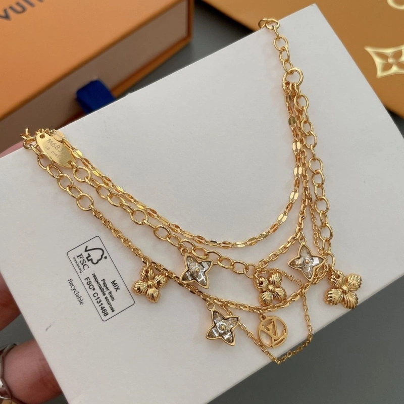Fashionable Bxlxnciaga Necklaces 282466