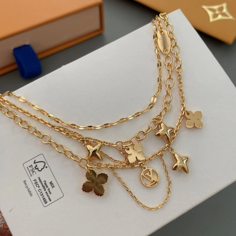 Fashionable Bxlxnciaga Necklaces 282466