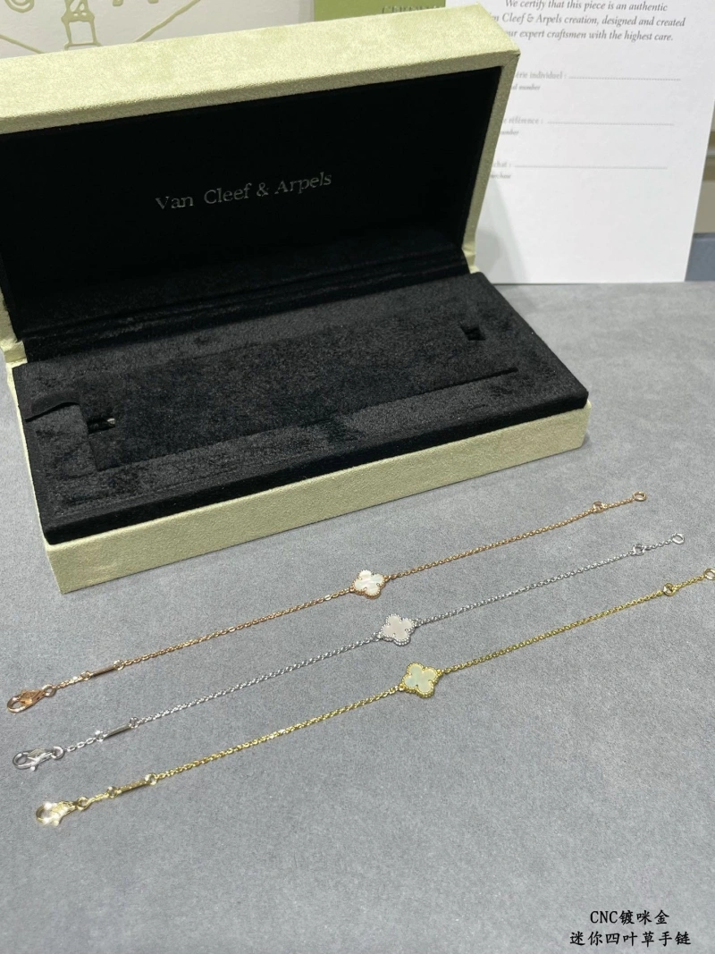 Vcx Bracelets Affordable 316008