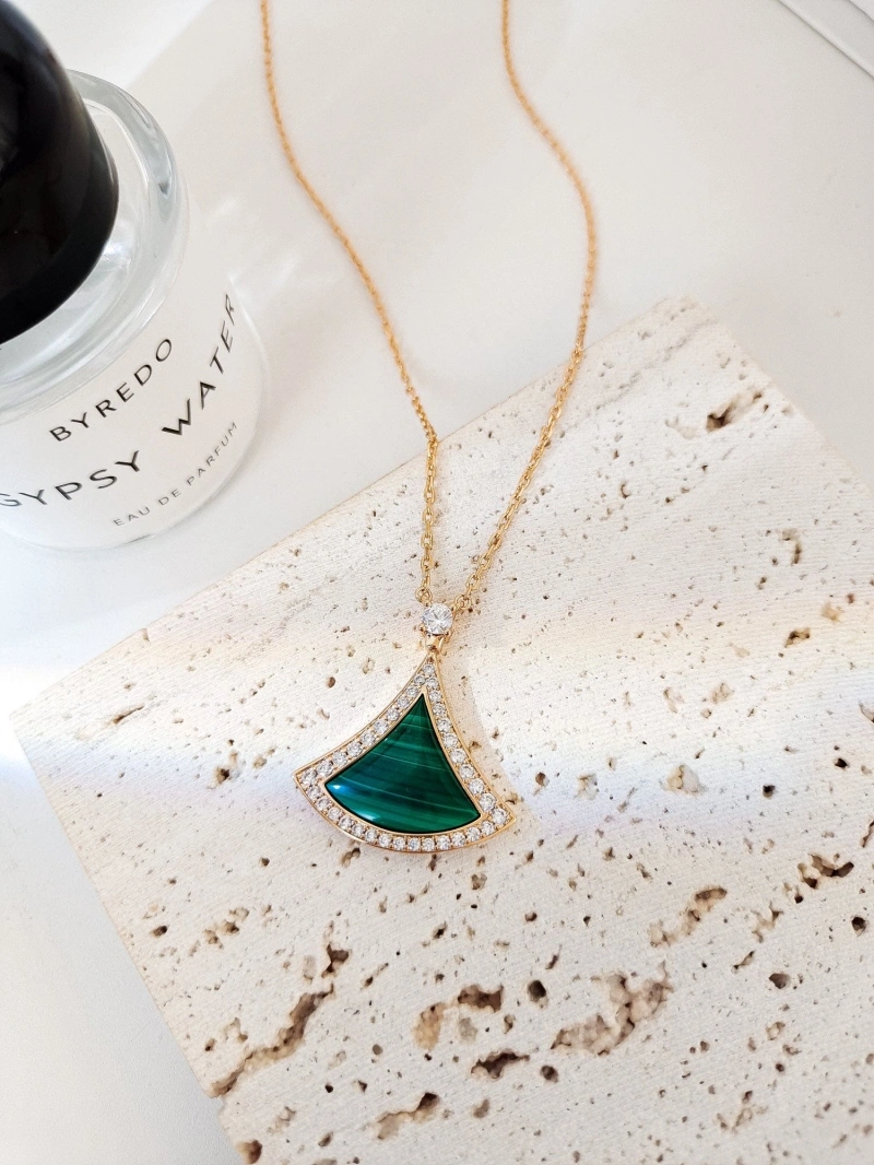 AllSeason Bxttxga Vxnxnta Necklaces 282828