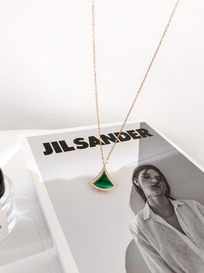AllSeason Bxttxga Vxnxnta Necklaces 282828