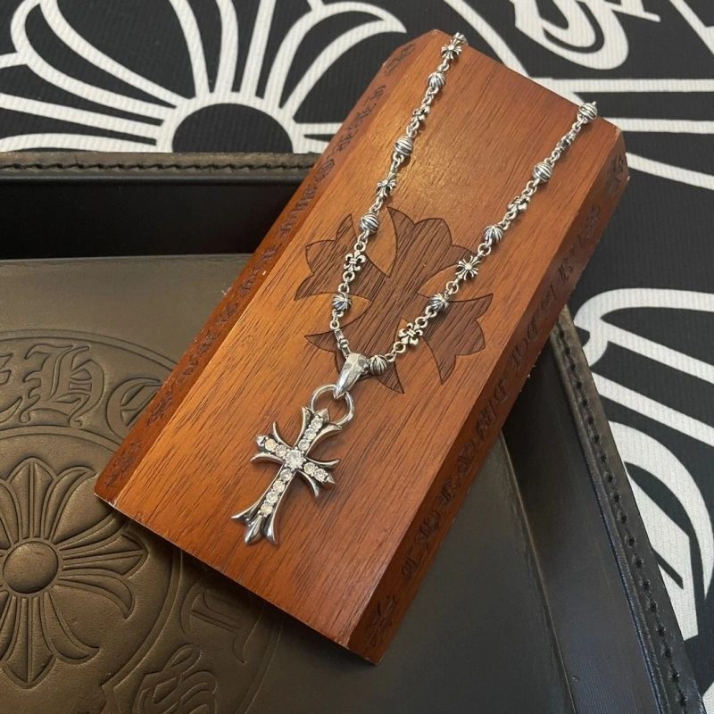 Trendy Chrxmx Hxxrts Necklaces 298715